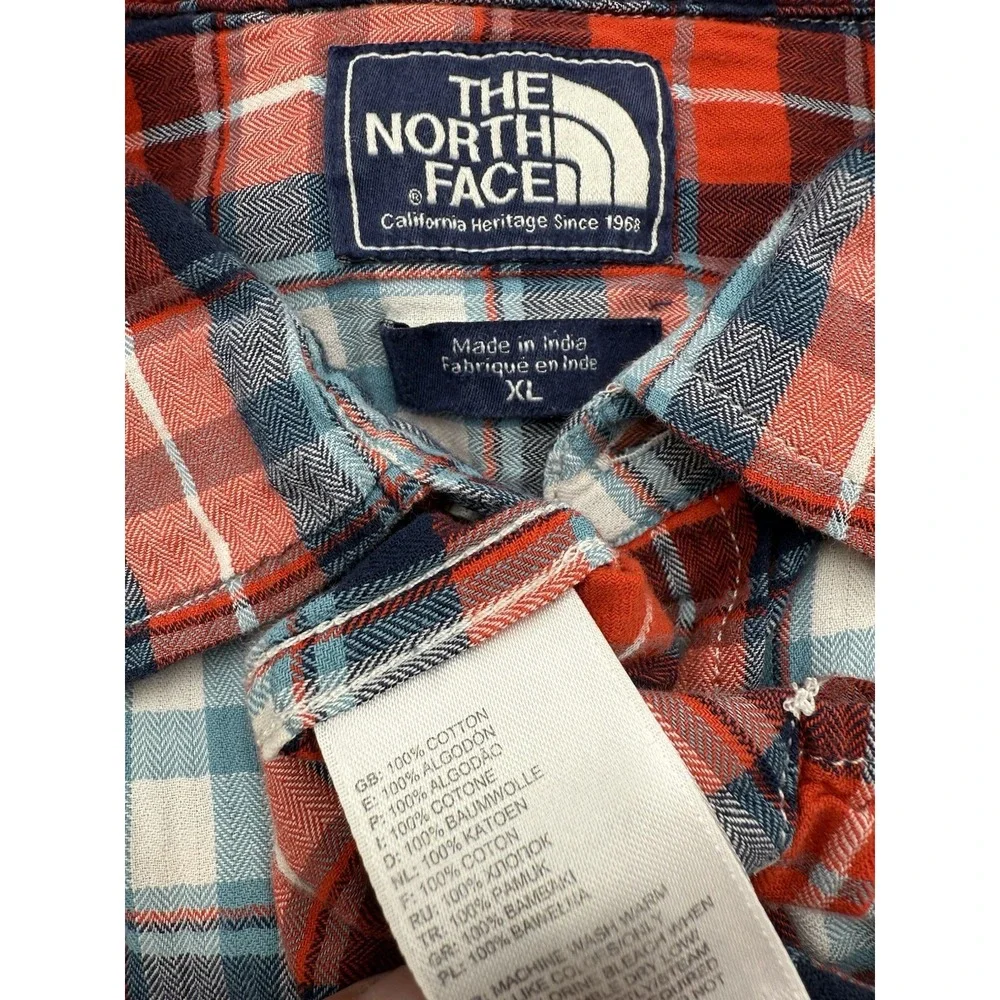 The North Face Size XL Khaki Convertible Pants‎ Zip Off & Red Plaid Shirt Outfit